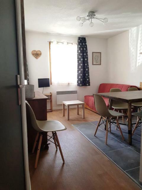 Appartement Flocon, 2 Chambres Saint-Sorlin-dʼArves Exteriör bild